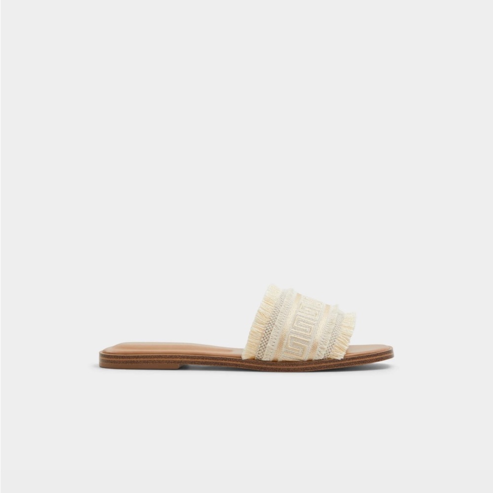 NEW IN BOX! ALDO Nalani fringe flat sandals in gold Greek Key Pattern Women’s 8